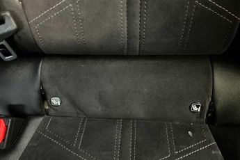 Vauxhall Astra 1.6 12.4kWh GSe Hatchback 5dr Petrol Plug-in Hybrid Auto Euro 6 