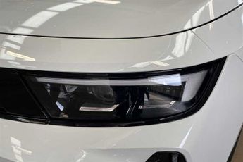 Vauxhall Astra 1.6 12.4kWh GSe Hatchback 5dr Petrol Plug-in Hybrid Auto Euro 6 