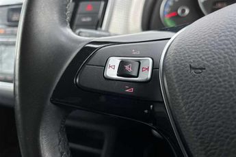 VOLKSWAGEN E-UP! 36.8kWh e-up! Hatchback 5dr Electric Auto (82 ps)