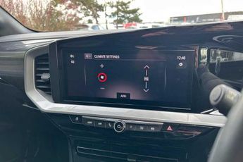 VAUXHALL MOKKA Electric 50kWh Ultimate SUV 5dr Electric Auto (136 ps)