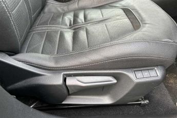 VAUXHALL MOKKA Electric 50kWh Ultimate SUV 5dr Electric Auto (136 ps)