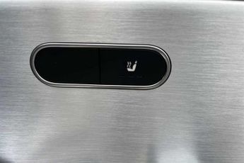 MERCEDES-BENZ A CLASS 2.0 A250 AMG Line (Premium) Hatchback 5dr Petrol 7G-DCT Euro 6 (