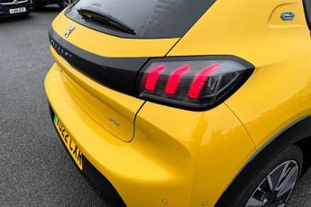 Peugeot E-208 GT Premium 50kWh Automatic (136ps)