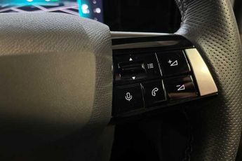 Vauxhall Astra Electric 54kWh Ultimate Hatchback 5dr Electric Auto (156 ps)