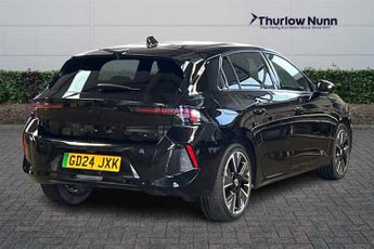 Vauxhall Astra Electric 54kWh Ultimate Hatchback 5dr Electric Auto (156 ps)