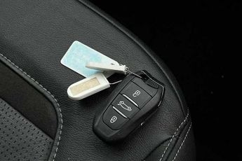 VAUXHALL MOKKA Electric 50kWh Ultimate SUV 5dr Electric Auto (136 ps)