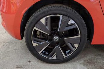 VAUXHALL Corsa Electric 50kWh Elite Nav Premium Hatchback 5dr Electric Auto (7.4Kw Charg