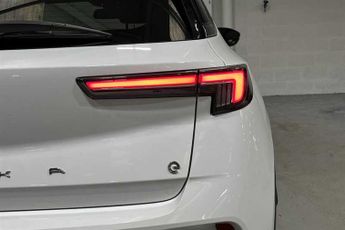 VAUXHALL MOKKA Electric 50kWh Ultimate SUV 5dr Electric Auto (136 ps)