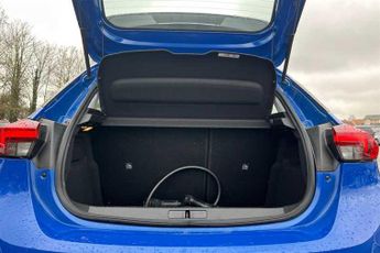 VAUXHALL Corsa Electric 50kWh Design Hatchback 5dr Electric Auto (136 ps)