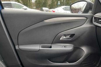 VAUXHALL Corsa Electric 50kWh Design Hatchback 5dr Electric Auto (136 ps)