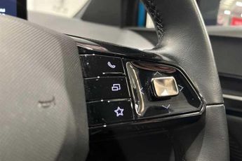 MG MG4 EV 64kWh SE Long Range Hatchback 5dr Electric Auto (203 ps)