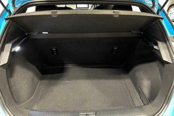 MG MG4 EV 64kWh SE Long Range Hatchback 5dr Electric Auto (203 ps)