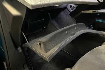 Peugeot E-3008 73kWh GT SUV 5dr Electric Auto (210 ps)