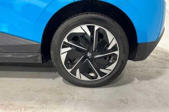 MG MG4 EV 51kWh SE Hatchback 5dr Electric Auto (170 ps)