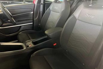 JEEP AVENGER 54kWh Summit SUV 5dr Electric Auto (156 ps)