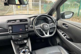 Nissan Leaf 39 kWh (150 PS) N-Connecta 5 Door Electric Hatchback *** 1 Priva