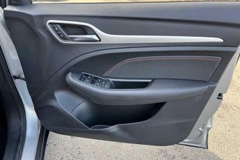 MG MG ZS 1.0 T-GDI Exclusive SUV 5dr Petrol Auto Euro 6 (111 ps)