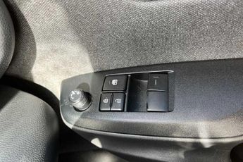 TOYOTA YARIS 1.5 VVT-h Icon Hatchback 5dr Petrol Hybrid E-CVT Euro 6 (s/s) (1