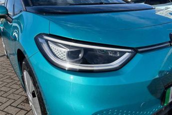 VOLKSWAGEN ID.3 Pro Performance 58kWh Family Hatchback 5dr Electric Auto (204 ps