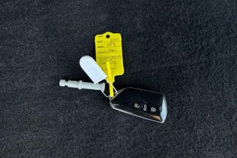 VOLKSWAGEN ID.3 Pro Performance 58kWh Family Hatchback 5dr Electric Auto (204 ps