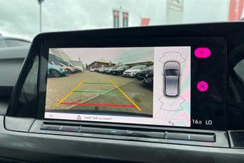 VOLKSWAGEN GOLF 1.5 eTSI MHEV Style Hatchback 5dr Petrol Hybrid DSG Euro 6 (s/s)