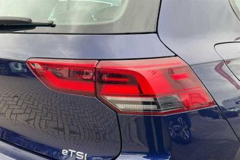 VOLKSWAGEN GOLF 1.5 eTSI MHEV Style Hatchback 5dr Petrol Hybrid DSG Euro 6 (s/s)