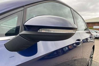 VOLKSWAGEN GOLF 1.5 eTSI MHEV Style Hatchback 5dr Petrol Hybrid DSG Euro 6 (s/s)