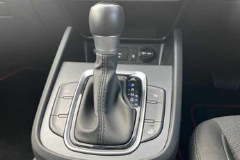 HYUNDAI KONA 1.6 h-GDi Premium SUV 5dr Petrol Hybrid DCT Euro 6 (s/s) (141 ps