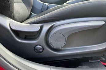 HYUNDAI KONA 1.6 h-GDi Premium SUV 5dr Petrol Hybrid DCT Euro 6 (s/s) (141 ps