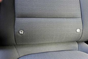 HYUNDAI KONA 1.6 h-GDi Premium SUV 5dr Petrol Hybrid DCT Euro 6 (s/s) (141 ps