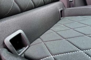 SKODA KAROQ 2.0 TSI SportLine SUV 5dr Petrol DSG 4WD Euro 6 (s/s) (190 ps)