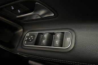 MERCEDES-BENZ A CLASS 1.3 A200 Sport (Executive) Hatchback 5dr Petrol 7G-DCT Euro 6 (s