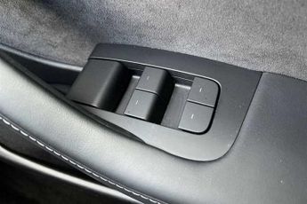TESLA MODEL 3 (Dual Motor) Long Range Saloon 4dr Electric Auto 4WDE (346 ps)