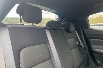 NISSAN JUKE 1.0 DIG-T N-Connecta SUV 5dr Petrol DCT Auto Euro 6 (s/s) (114 p