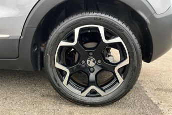 VAUXHALL CROSSLAND 1.2 Turbo Ultimate Nav SUV 5dr Petrol Auto Euro 6 (s/s) (130 ps)