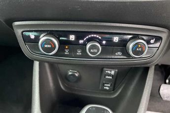 VAUXHALL CROSSLAND 1.2 Turbo Ultimate Nav SUV 5dr Petrol Auto Euro 6 (s/s) (130 ps)