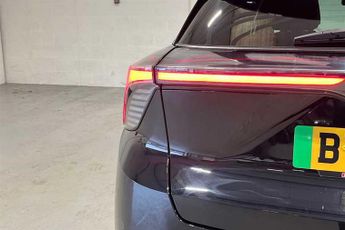 MG MG4 EV 64kWh Trophy Long Range Hatchback 5dr Electric Auto (203 ps)