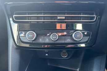 VAUXHALL MOKKA Electric 50kWh Elite Premium SUV 5dr Electric Auto (136 ps)