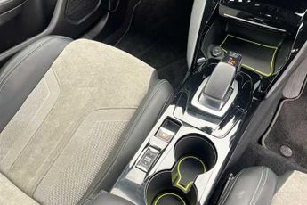Peugeot E-2008  50 kWh (136 PS) GT Premium 5 Door Electric SUV Automatic 