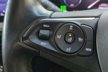 VAUXHALL MOKKA Electric 50kWh Ultimate SUV 5dr Electric Auto (136 ps)