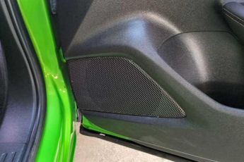 VAUXHALL MOKKA Electric 50kWh Ultimate SUV 5dr Electric Auto (136 ps)