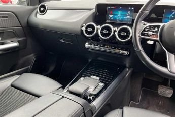 MERCEDES-BENZ GLA 1.3 GLA200 Sport SUV 5dr Petrol 7G-DCT Euro 6 (s/s) (163 ps)