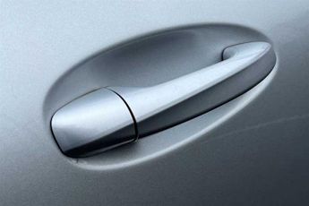 MERCEDES-BENZ GLA 1.3 GLA200 Sport SUV 5dr Petrol 7G-DCT Euro 6 (s/s) (163 ps)