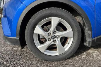 TOYOTA C-HR 1.8 VVT-h Icon SUV 5dr Petrol Hybrid CVT Euro 6 (s/s) (122 ps)