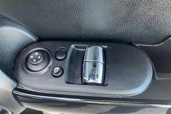 MINI ELECTRIC HATCH Cooper SE 32.6kWh Level 3 Hatchback 3dr Electric Auto (184 ps)