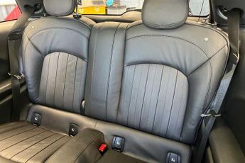 MINI ELECTRIC HATCH Cooper SE 32.6kWh Level 3 Hatchback 3dr Electric Auto (184 ps)