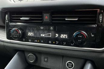 NISSAN QASHQAI 1.3 DIG-T MHEV Tekna+ SUV 5dr Petrol Hybrid XTRON Euro 6 (s/s) (