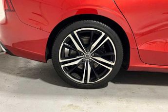 VOLVO S60 2.0 B5 MHEV R-Design Saloon 4dr Petrol Hybrid Auto Euro 6 (s/s) 