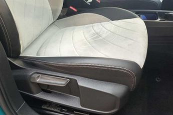VOLKSWAGEN ID.3 Pro 58kWh Family Hatchback 5dr Electric Auto (145 ps)