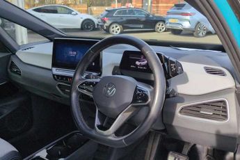 VOLKSWAGEN ID.3 Pro 58kWh Family Hatchback 5dr Electric Auto (145 ps)